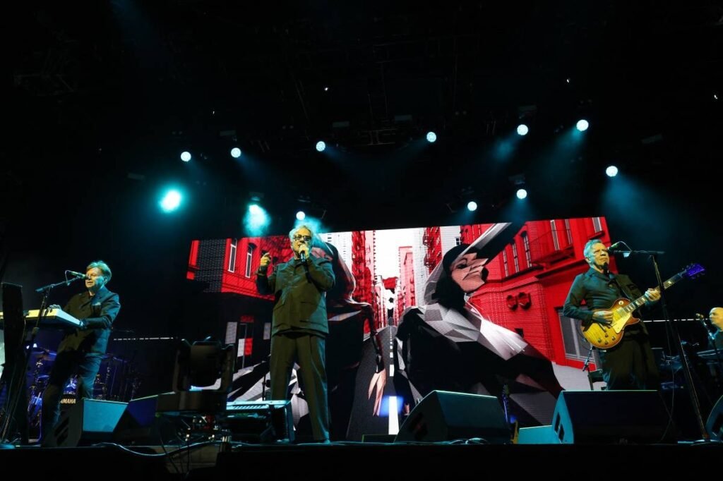 Coachella kicks off with headliners Sabrina Carpenter, Bieber and Karol G