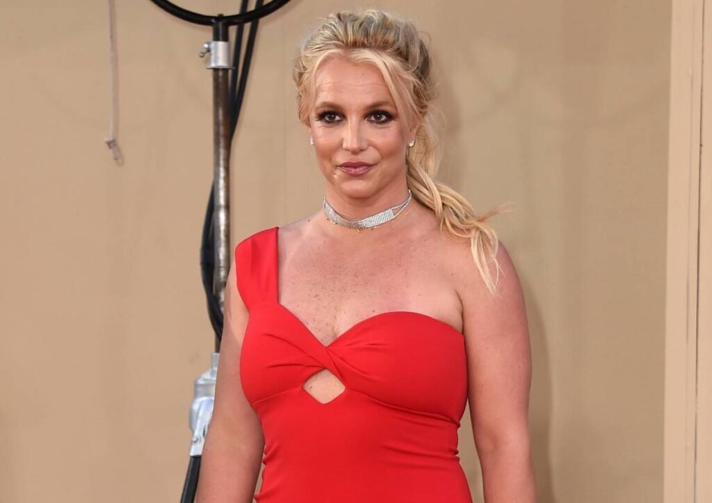 Britney Spears charged with driving under  influence of alcohol